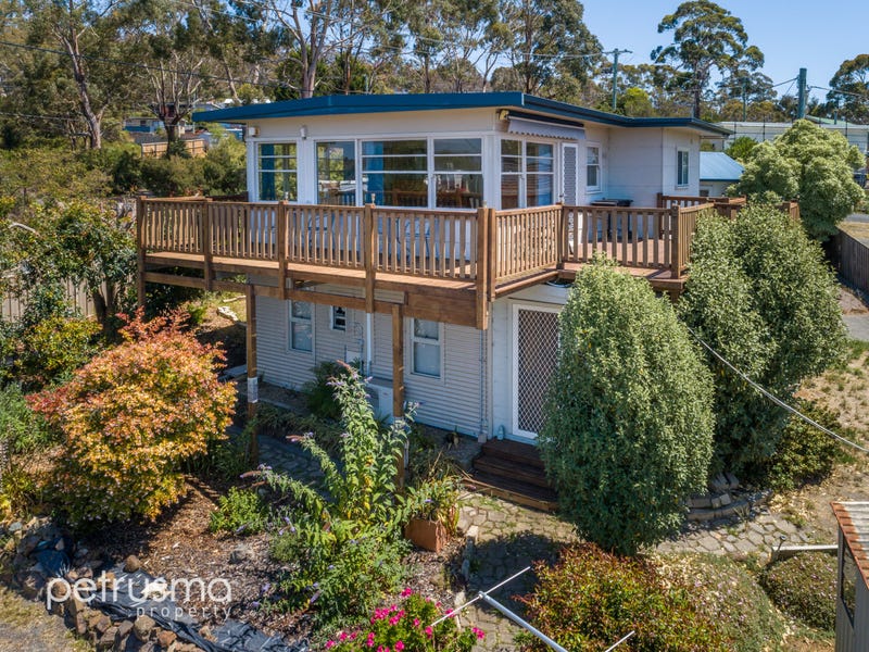 1 Little Falcon Street, Primrose Sands, TAS 7173