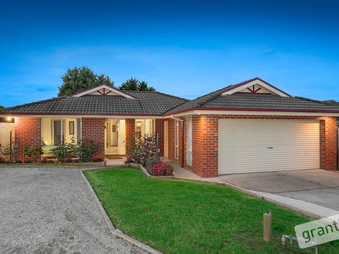 14 Highland Cres, Narre Warren South, VIC 3805 - realestate.com.au