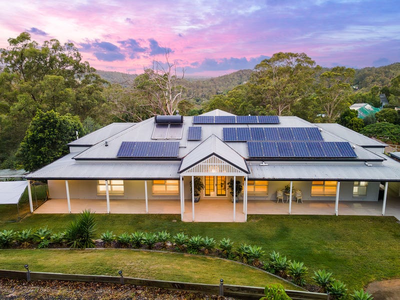 483 Gold Creek Road, Brookfield, QLD 4069