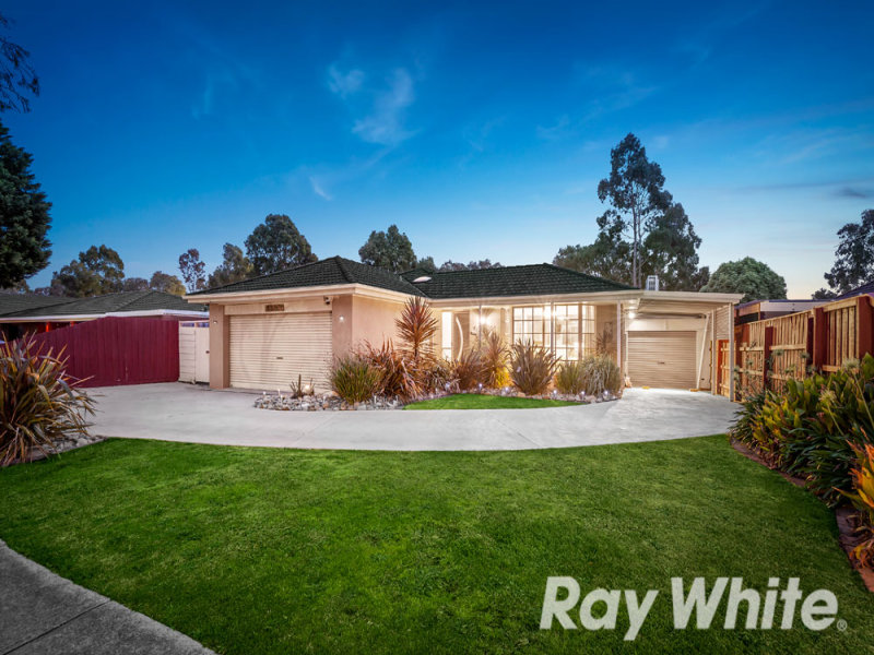 8 Metcalf Crescent, Rowville, Vic 3178 Property Details