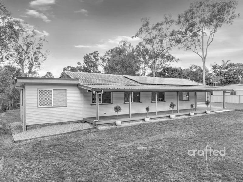 682 Middle Road, Greenbank, Qld 4124 Property Details