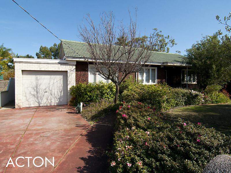 19 Rome Road, Melville, WA 6156