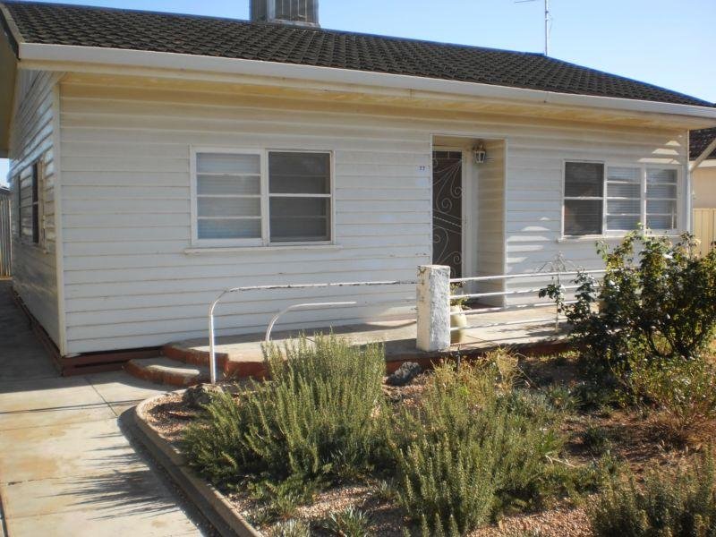 77 Cherry Avenue, Mildura, VIC 3500
