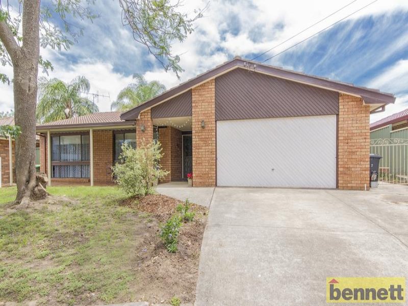 77 Golden Valley Drv, Glossodia, NSW 2756 Property Details