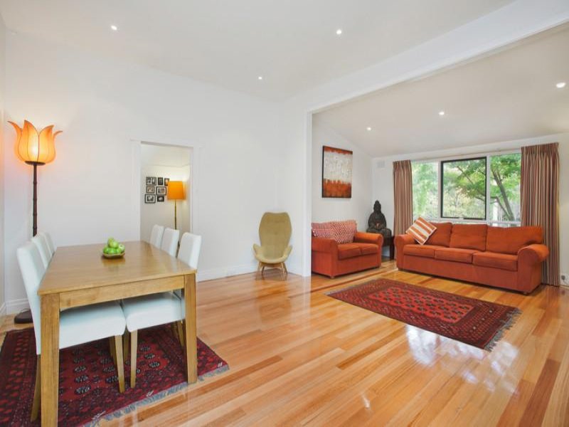 16 Menzie Grove, Eaglemont, Vic 3084 Property Details