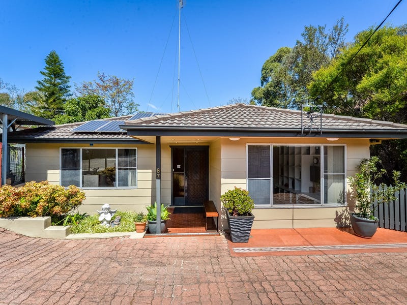 87 Stanley Avenue, Farmborough Heights, NSW 2526
