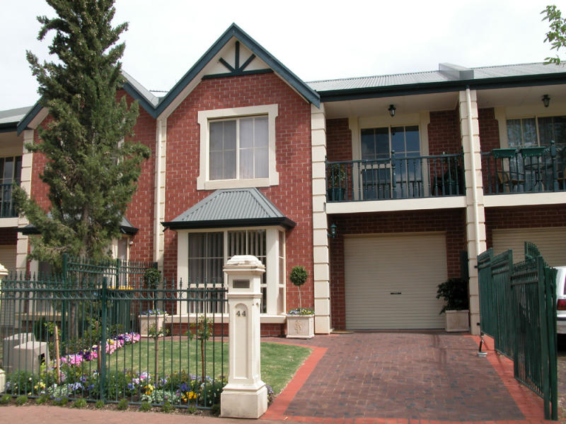 44 Kew Drive, Oakden, SA 5086 Property Details