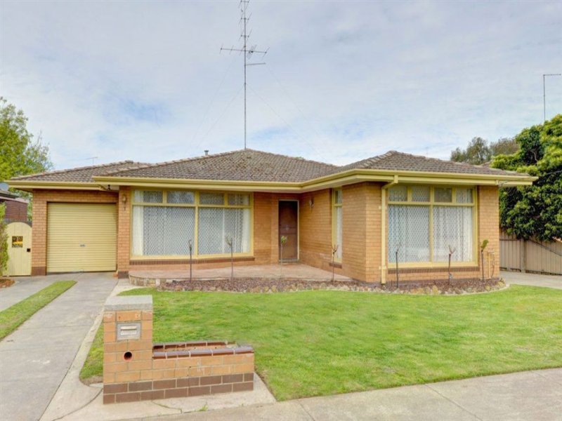 3 Whitelaw Avenue, Vic 3356 Property Details