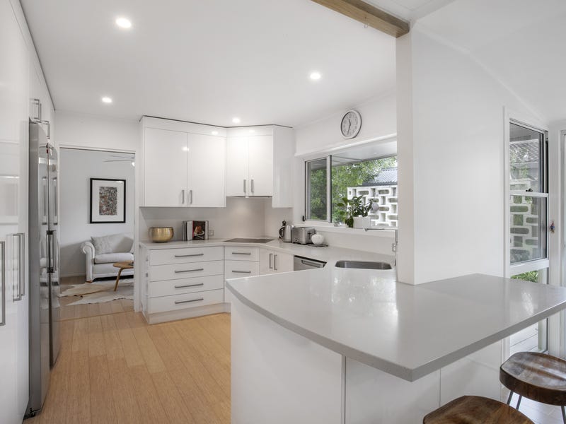 2 Jedburgh Street, Kenmore, Qld 4069 Property Details