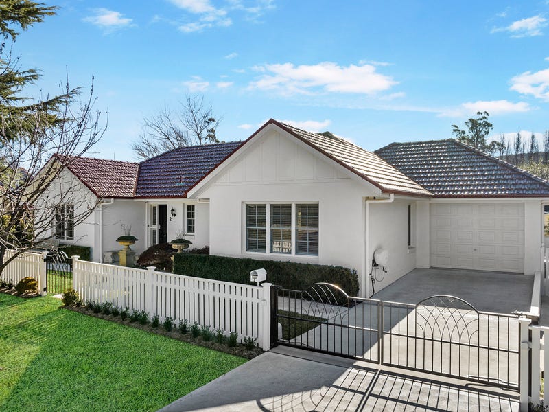 2 Bradman Avenue, Bowral, NSW 2576 House for Sale