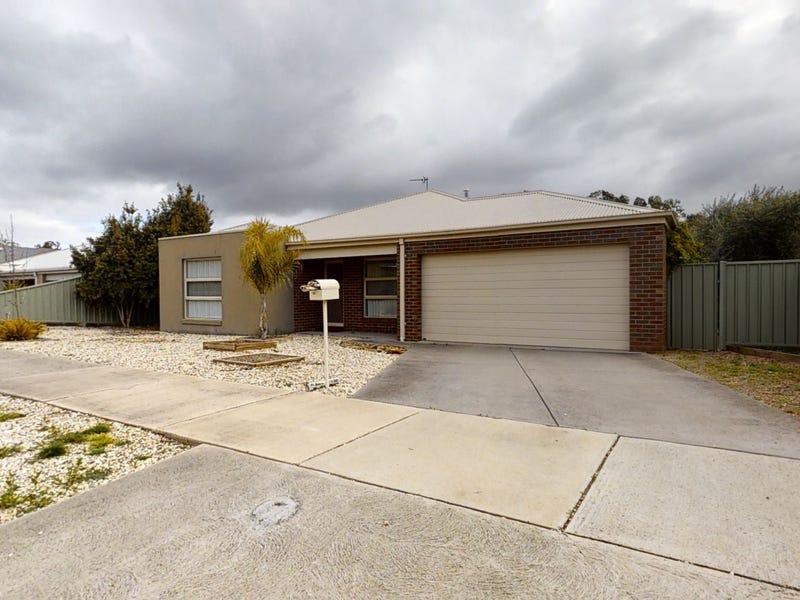 10 Parklands Way, Maiden Gully, VIC 3551