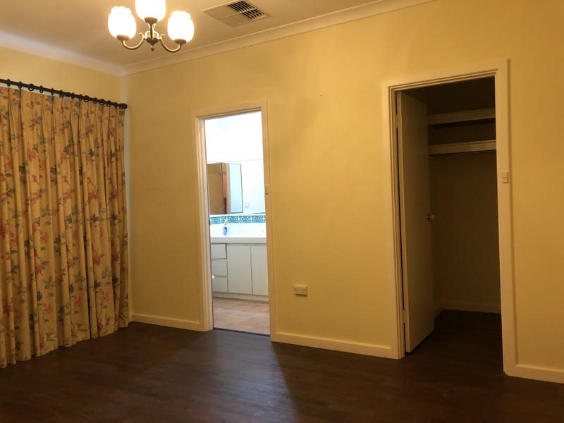 54 Wilber Street, Rossmoyne, WA 6148