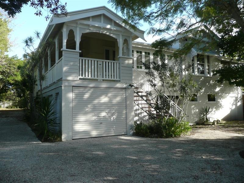 86 Waterview Ave, Wynnum, Qld 4178 Property Details