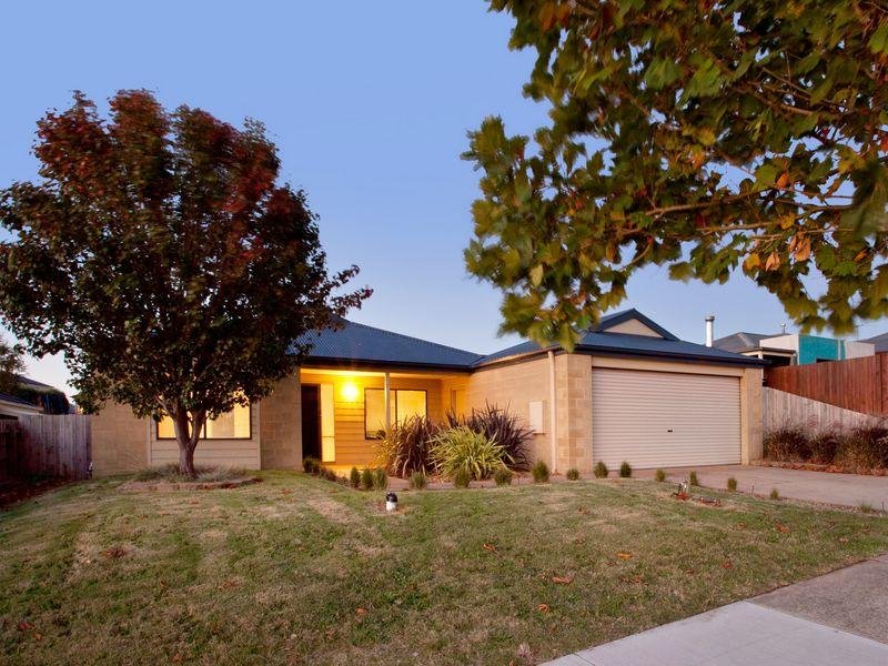 113 Maxwell Street, Mornington, Vic 3931 Property Details