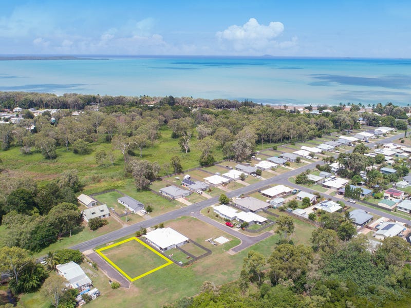 43 Armstrong Beach Road, Armstrong Beach, QLD 4737