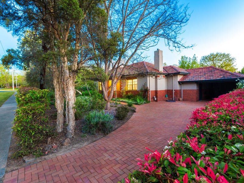 70 Wakefield Avenue, Ainslie, ACT 2602