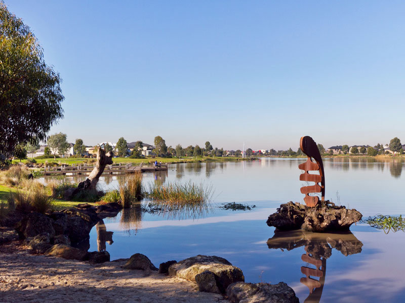 35 Waterside Drive, Waterways, VIC 3195