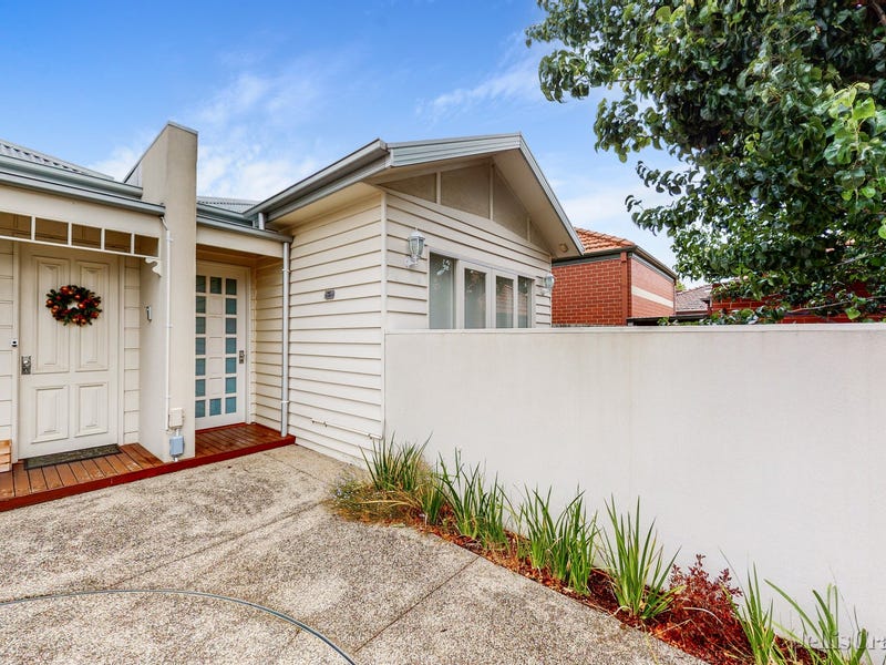 1/22A Violet Street, Essendon, VIC 3040