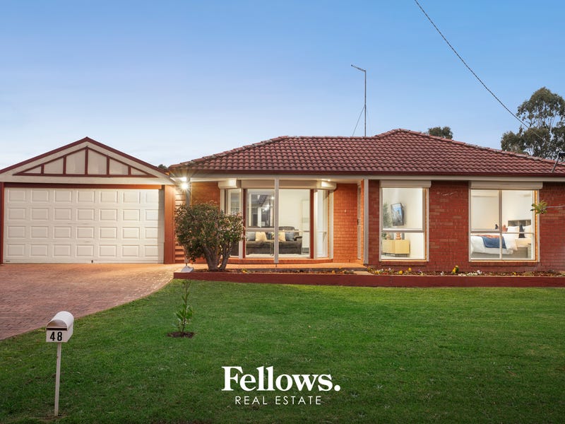 48 Barrington Drive, Pakenham, Vic 3810 Property Details