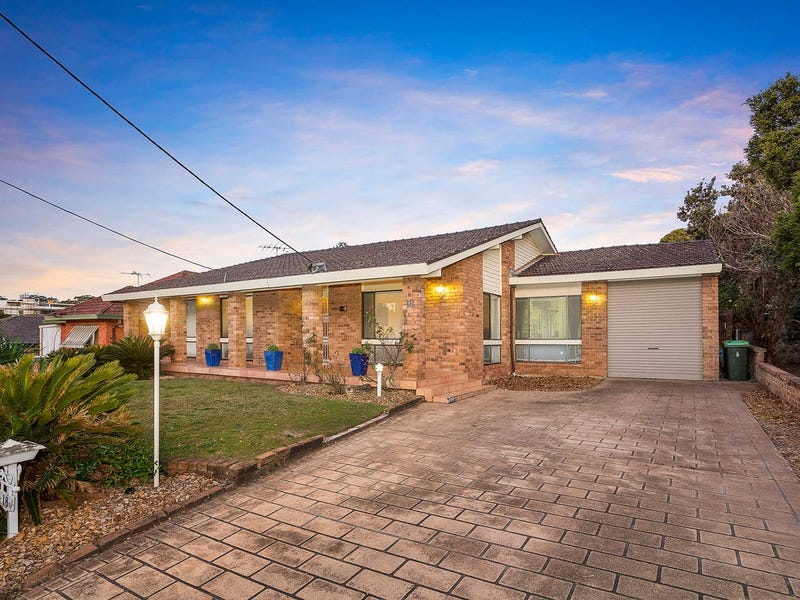 18 Stuart Street, Blakehurst, NSW 2221