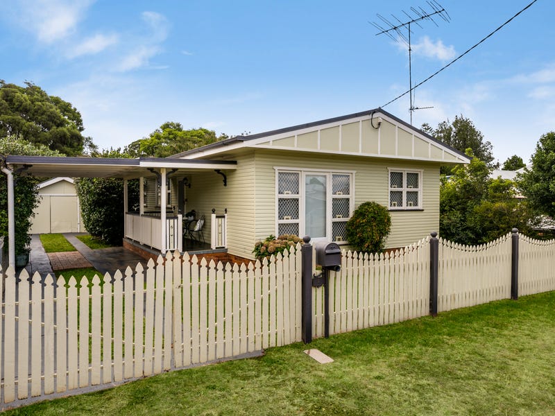 1 Bernard Street, Newtown, Qld 4350 Property Details