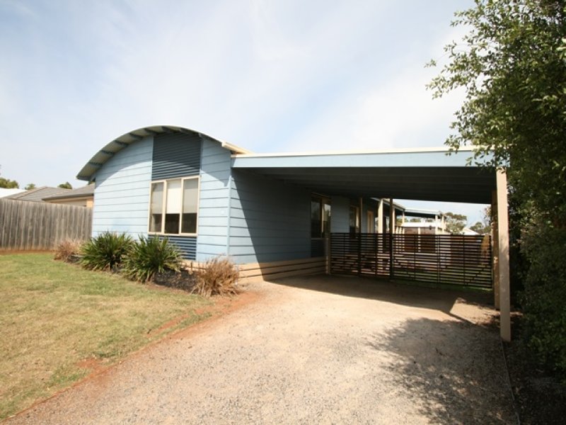 18 Norman Drive, Cowes, Vic 3922 Property Details