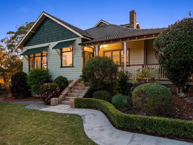 18 Avenue, Wyoming, NSW 2250 Property Details