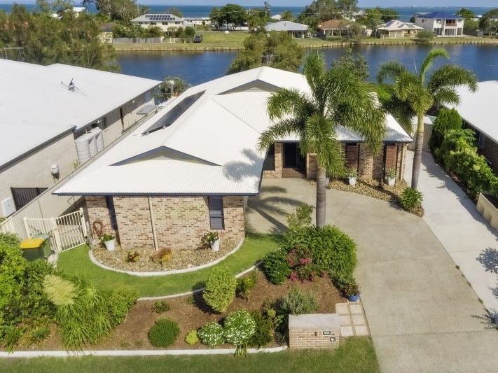 1 Solo Court, Beachmere, QLD 4510