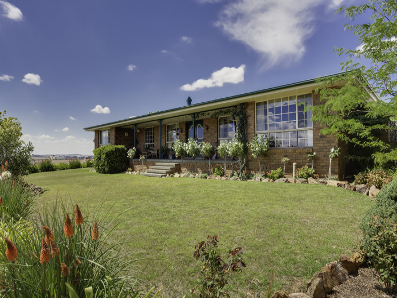 1249 Gurrundah Road, Parkesbourne, NSW 2580