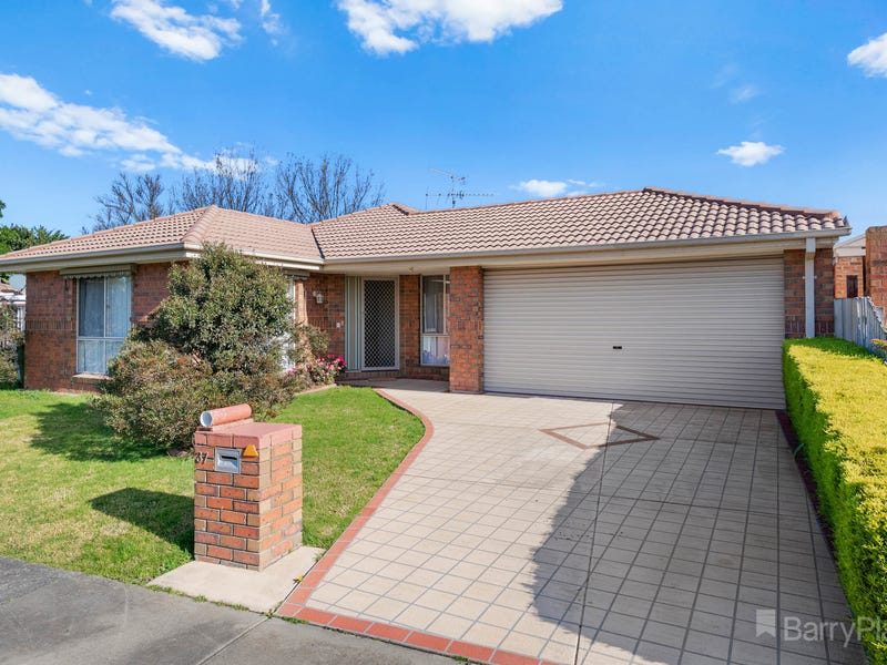 37 Simon Drive, Pakenham, Vic 3810