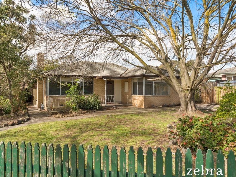 8 Merlin Court, Frankston, VIC 3199