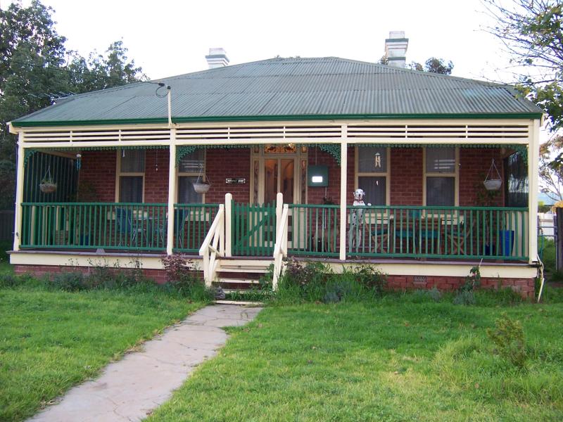 30 Absolon, Dumbleyung, WA 6350 Property Details