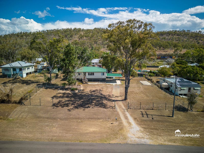 15 Langmorn Street, Raglan, Qld 4697 Property Details