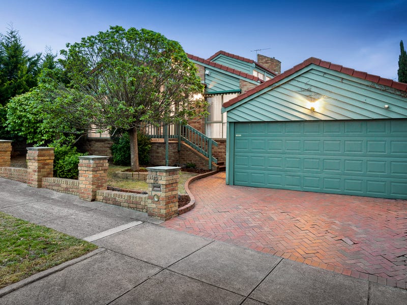 Real Estate & Property for Sale in Mount Eliza, VIC 3930 (+3 locations