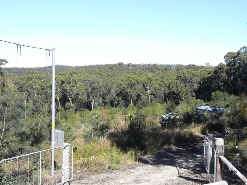 33 Mcarthur Drive, Falls Creek, NSW 2540