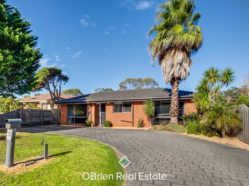 27 Hornsby Drive, Langwarrin, VIC 3910