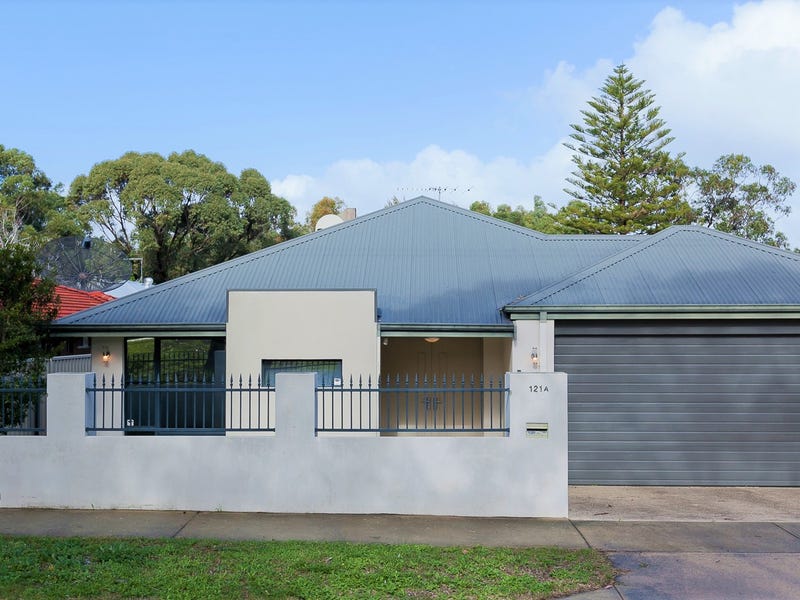 121A Samson Street, White Gum Valley, WA 6162