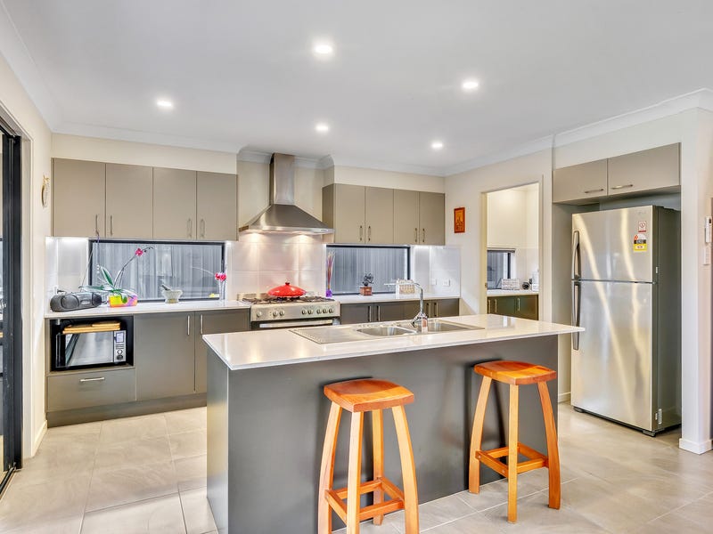 70 Barclay Street, Deagon, Qld 4017 Property Details