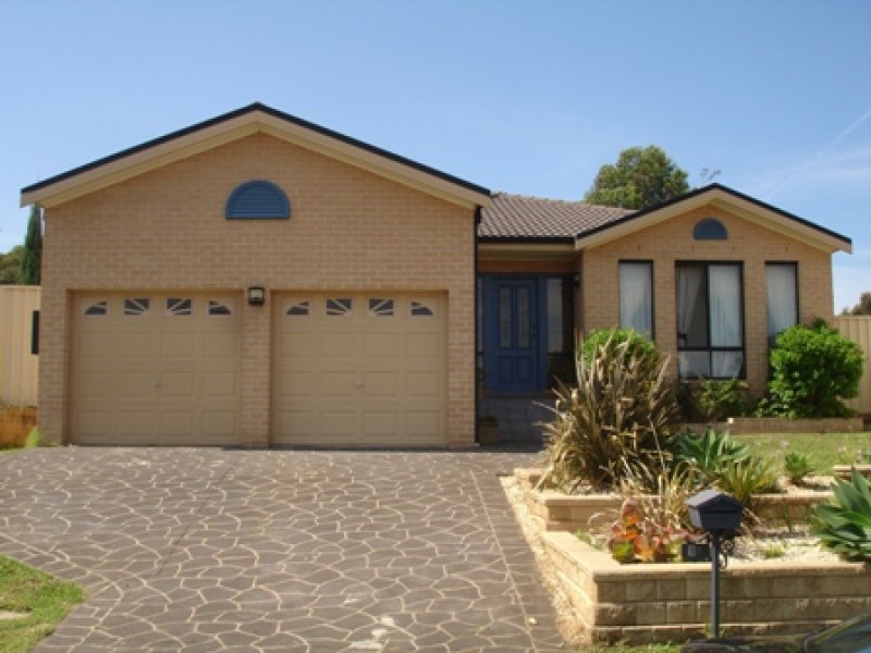 17 Mclaughlin Circuit, Bradbury, NSW 2560