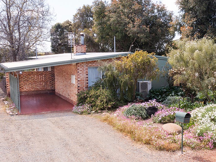 98 Ensign Street, Narrogin, WA 6312 Property Details