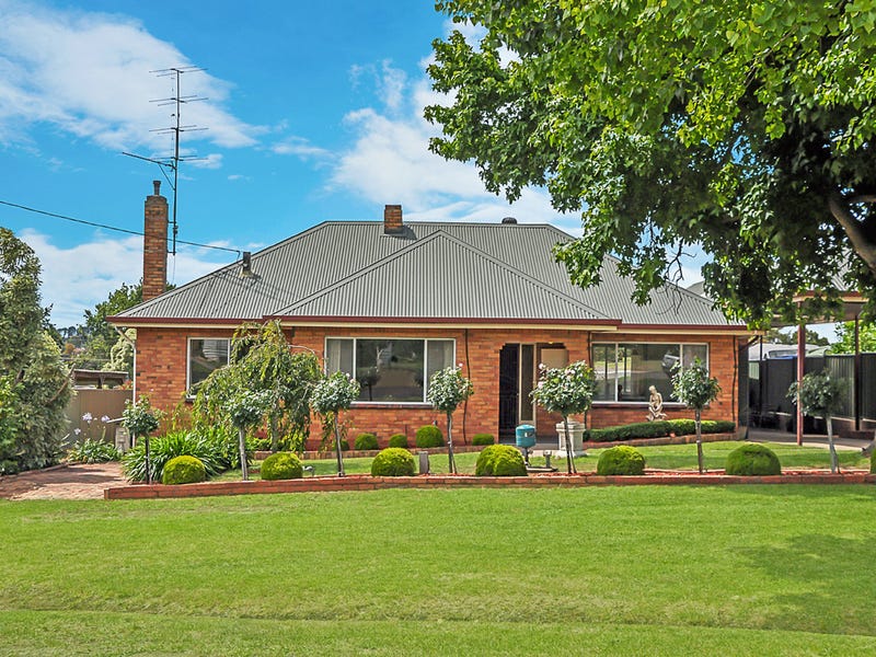 4 Street, Hamilton, Vic 3300 Property Details