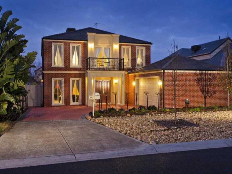 24 Waterfront Boulevard, Werribee, Vic 3030 Property Details