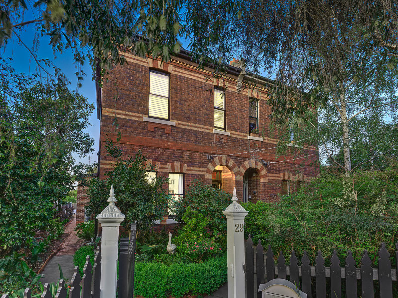 29 Parkhill Road, Kew, Vic 3101 Property Details