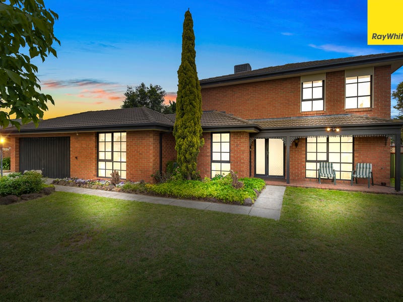 13 Homestead Close, Melton West, VIC 3337