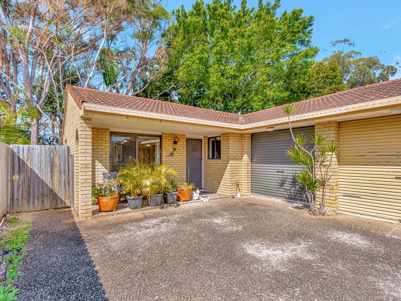 2/11 Corunna, Ashmore, Qld 4214 Duplex/Semidetached for Sale