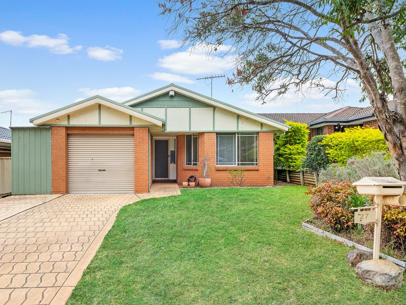 27 Gadshill Place, Rosemeadow, NSW 2560 - Property Details