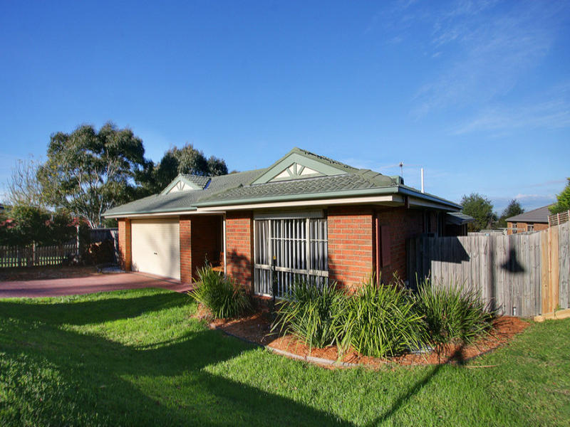67 Jerilderie Drive, Berwick, Vic 3806 Property Details