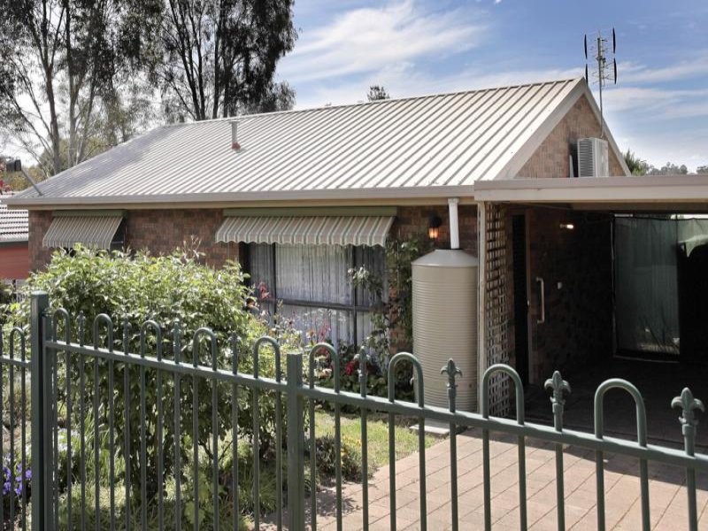 1/5 Etty Street, Castlemaine, Vic 3450 Property Details