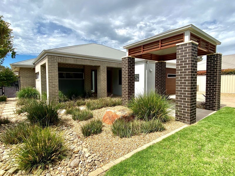 18 Canterbury Avenue, Shepparton, VIC 3630