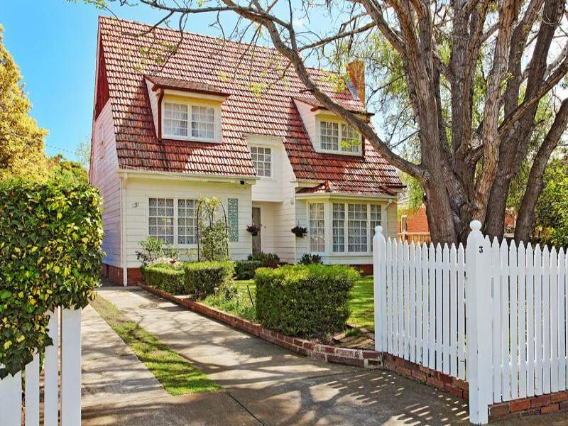 3 Oak Street, Beaumaris, Vic 3193 Property Details